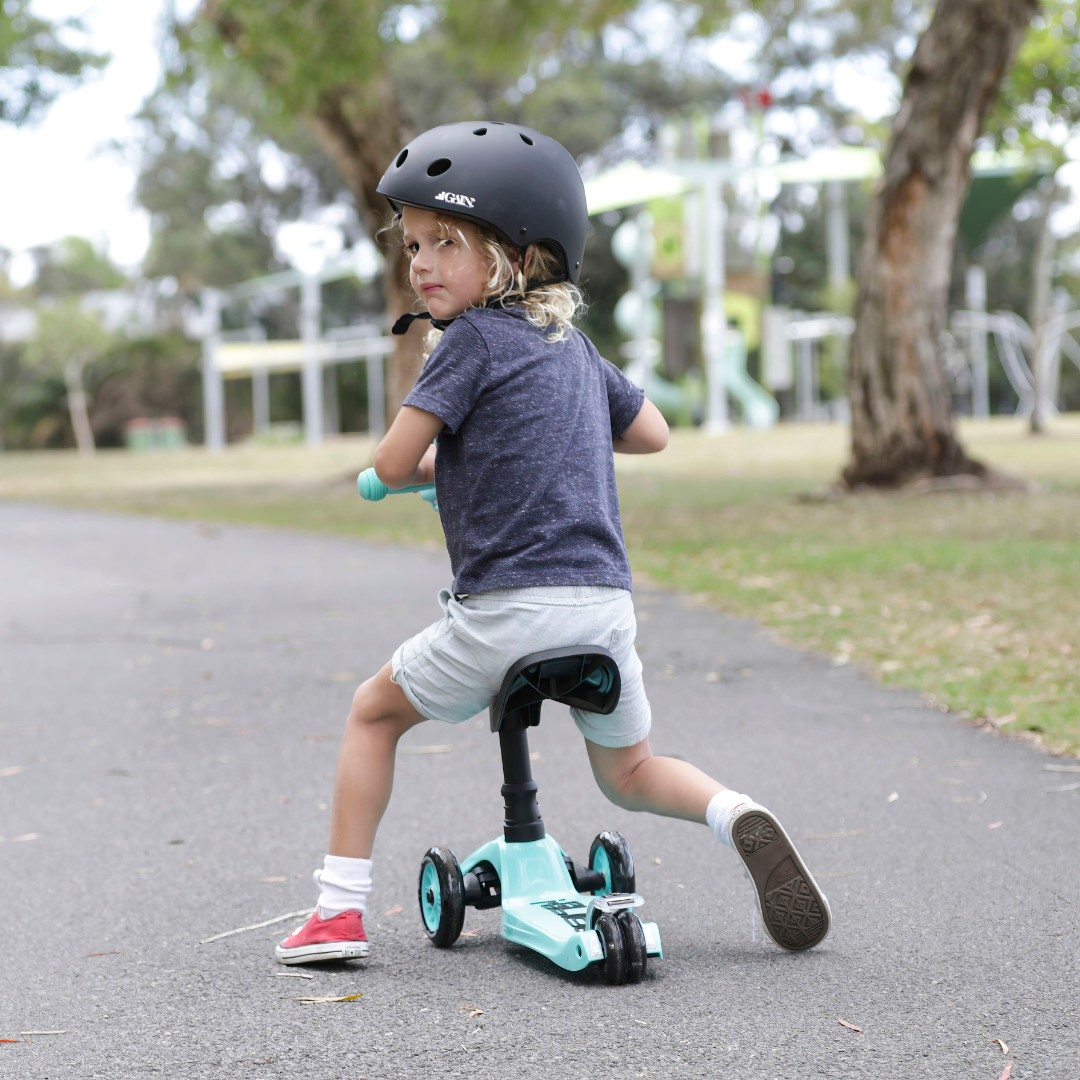 i-Glide 3-Wheel Scooter Seat Attachment - Black